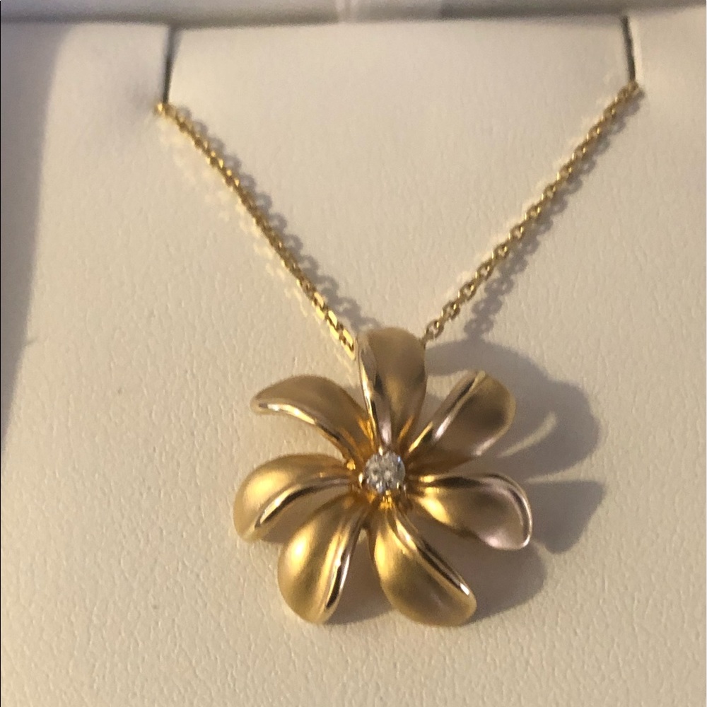 Na Hoku Plumeria 14k diamond pendant